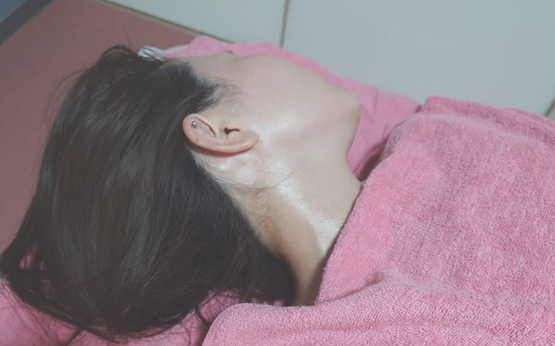 顔筋エクササイズ